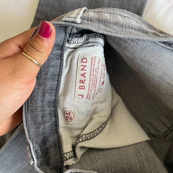 J Brand Gray Straight Jeans (sz 24) - Picture 2 of 4
